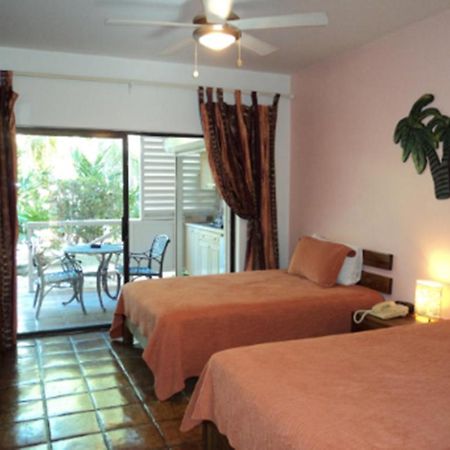 Caribbean Paradise Inn Grace Bay Værelse billede