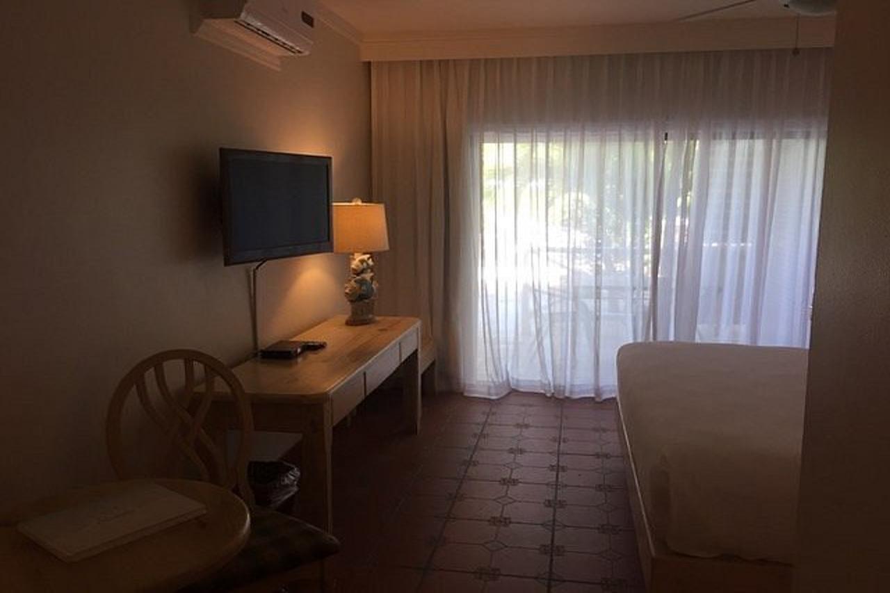 Caribbean Paradise Inn Grace Bay Eksteriør billede