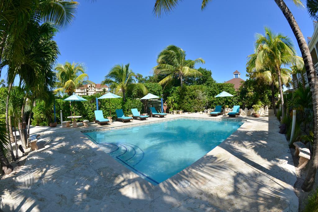 Caribbean Paradise Inn Grace Bay Eksteriør billede