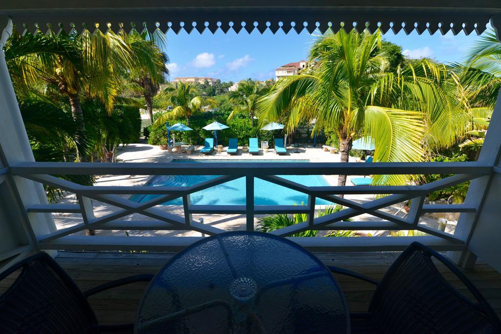 Caribbean Paradise Inn Grace Bay Eksteriør billede