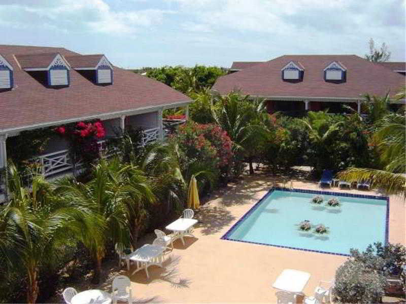 Caribbean Paradise Inn Grace Bay Eksteriør billede